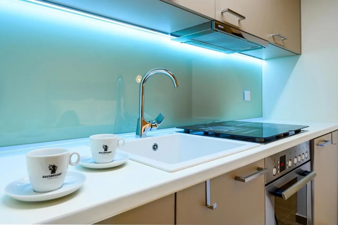 Blackhaus Apartments Saloniki