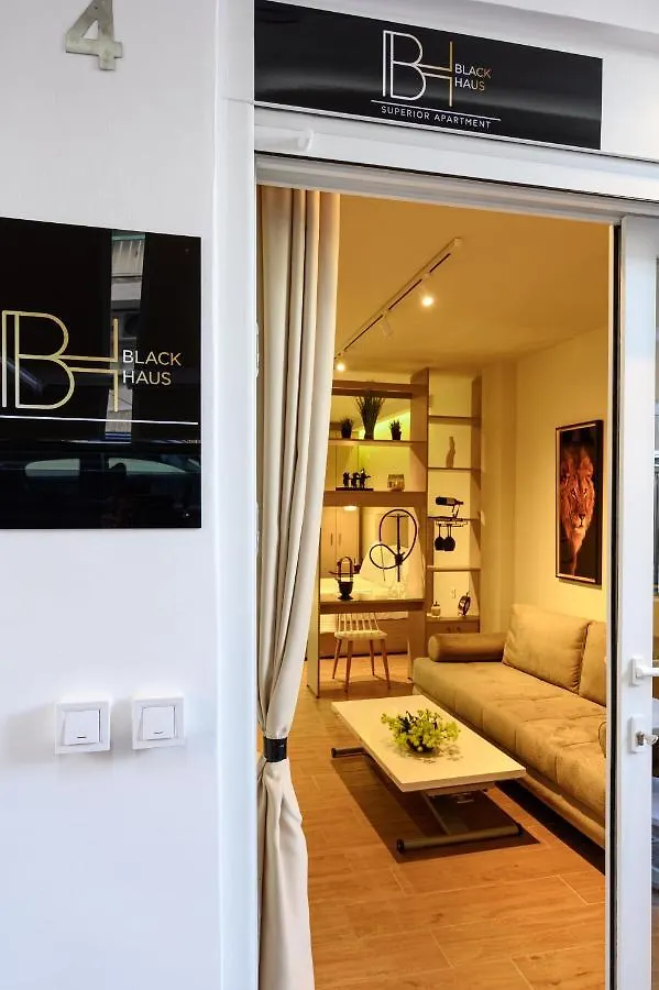 Blackhaus Apartments Saloniki